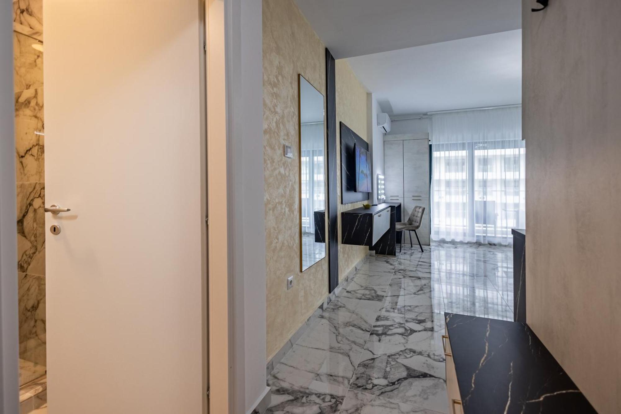 Sunshine 60 D By Casa Del Mar Apartment